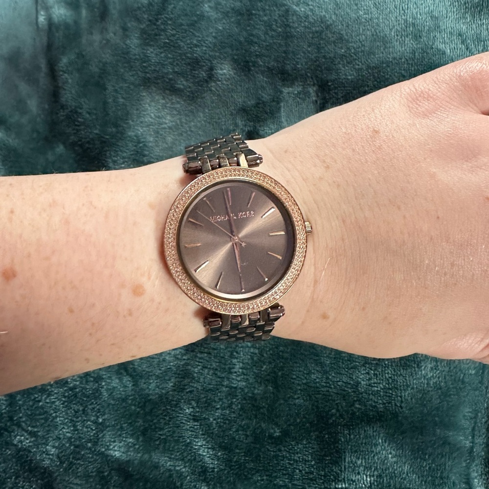 Michael Kors Darci Watch View 6